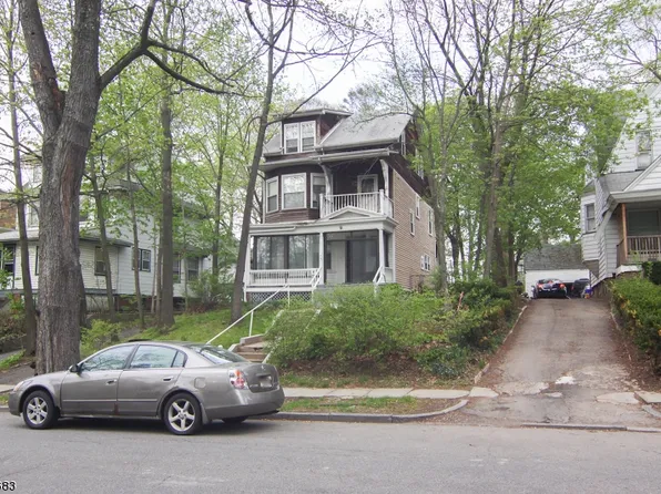 76 Midland Ave, East Orange, NJ 07017