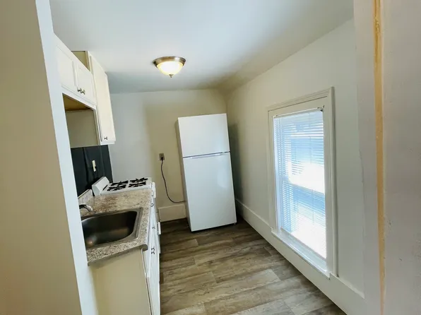 826 Griswold St, Port Huron, MI 48060