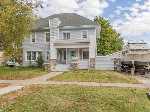 1210 Argyle St, Hamburg, IA 51640