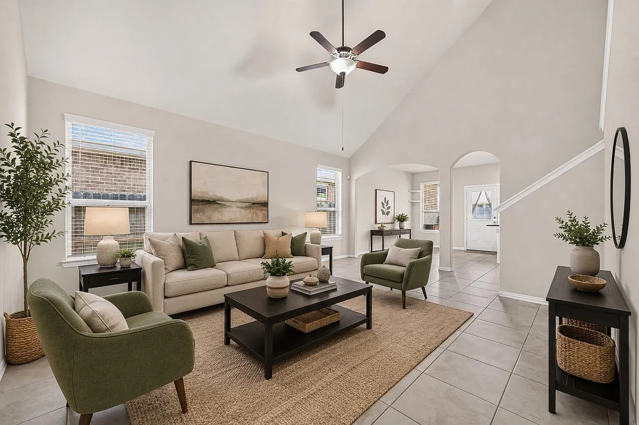 4 bed, 2.5 bath, 2187 sqft, $2,475 — Photo 4