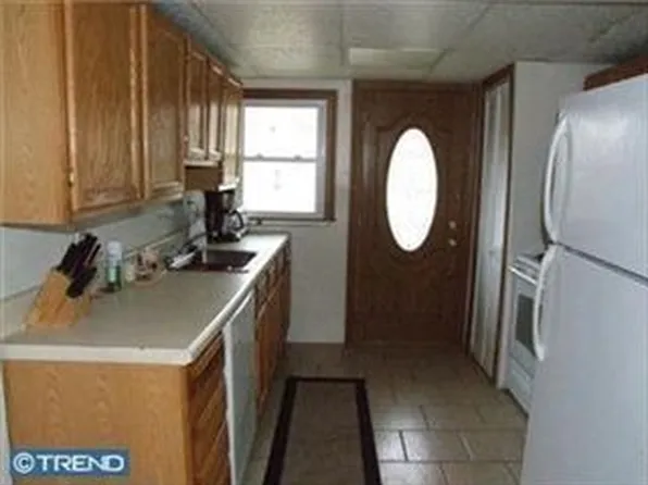 6 Nichols Ave, Coatesville, PA 19320