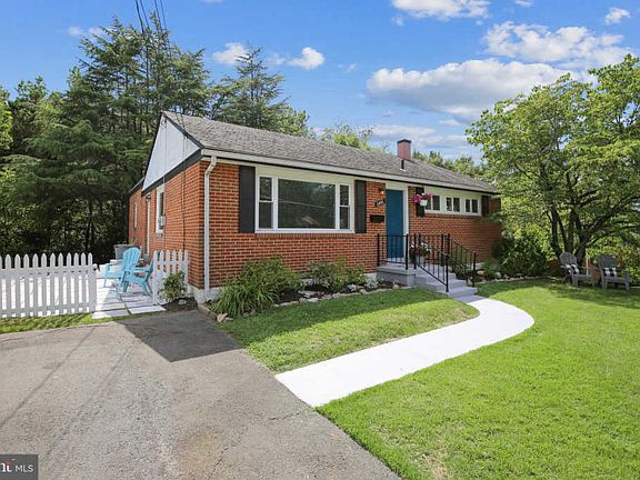 2nd image of 6406 Dorset Dr