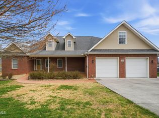 442 Grovemont Pl, Piney Flats, TN 37686