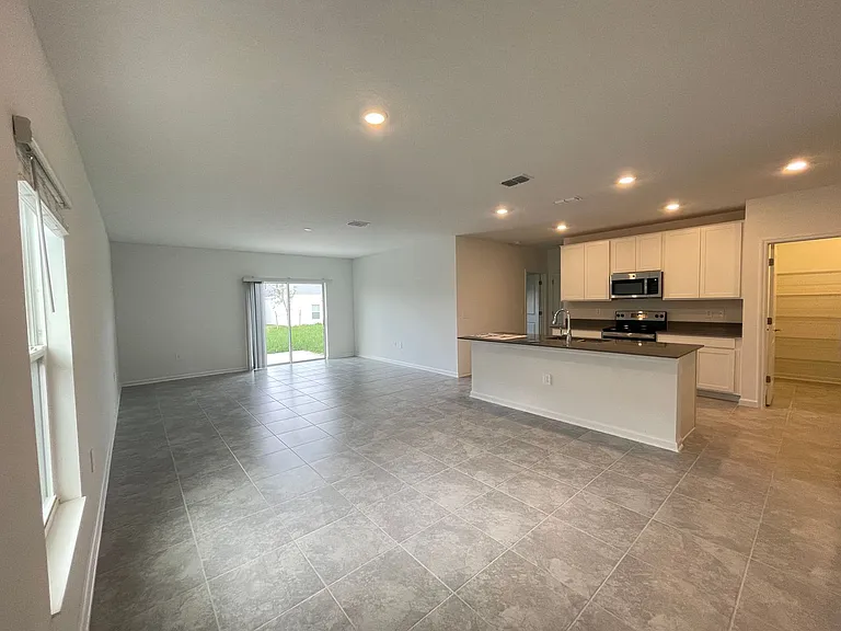 343 Heroic Rd — Photo 5