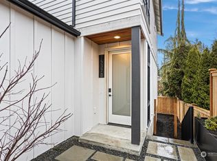 7537 126th Ave NE #B, Kirkland, WA