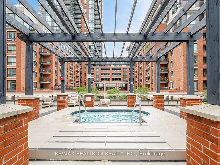 800 Lawrence Ave W #523 — Photo 13
