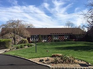 7 Pitney Dr, Mendham, NJ 07945