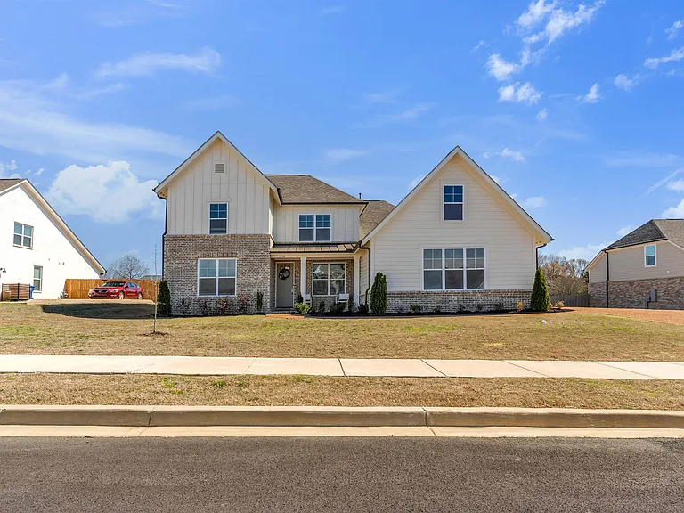 3938 McElroy Farms Dr — Photo 2