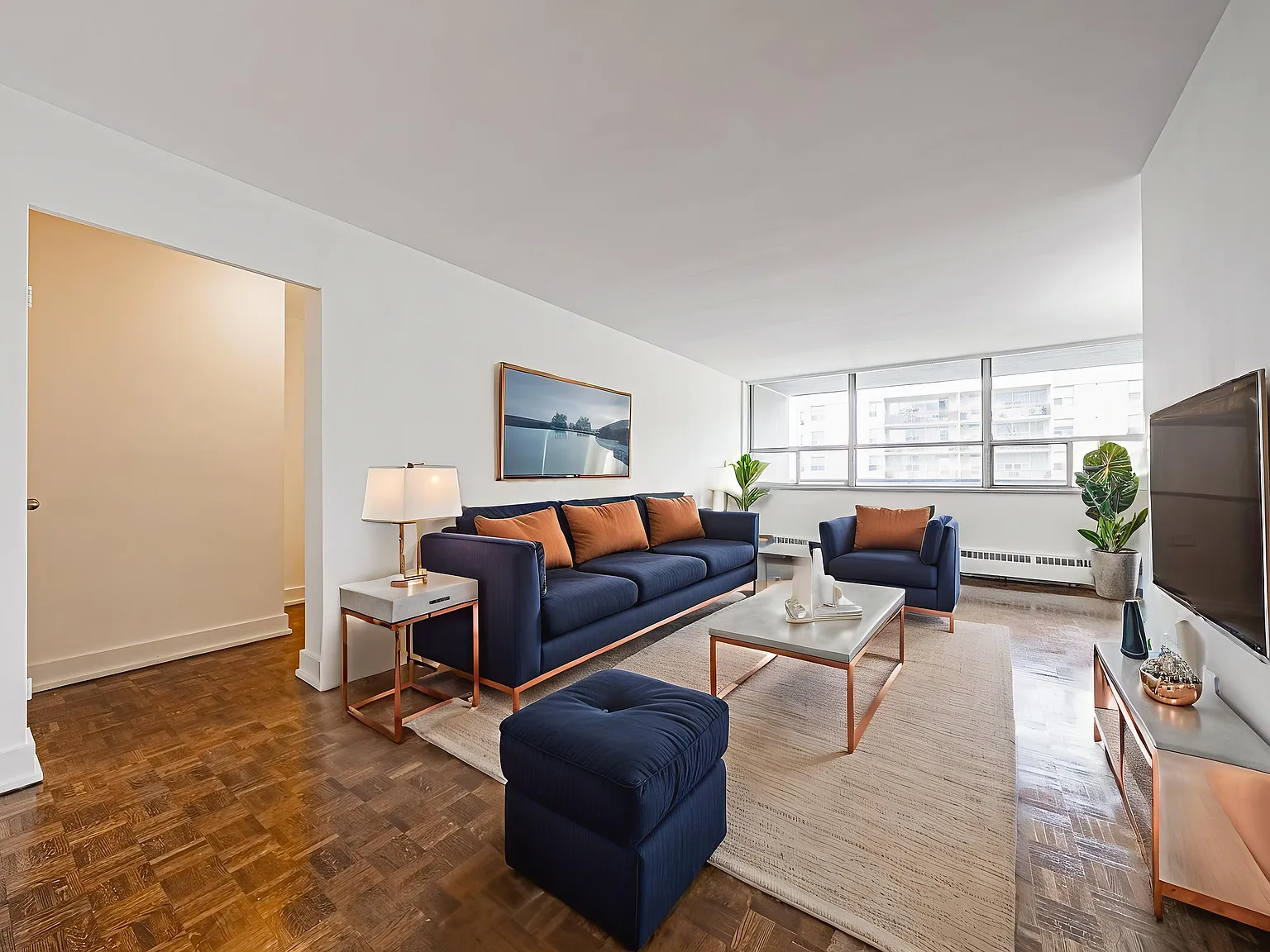 370 Ridelle Ave. — Photo 4
