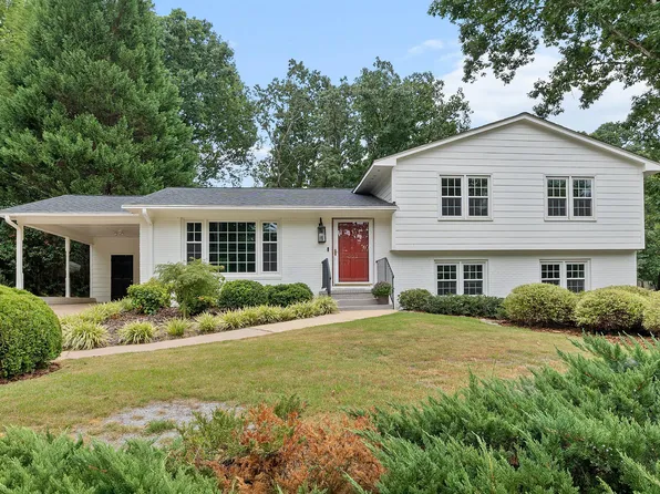 602 SE Maynard Rd, Cary, NC 27511