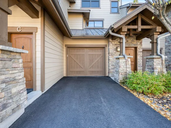 6007 Saint Moritz Dr APT D, Whitefish, MT 59937