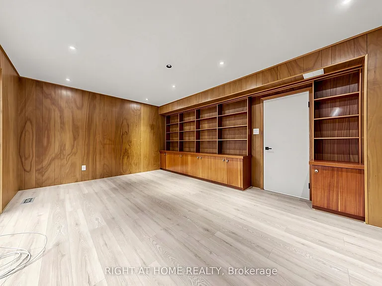 6 Colonnade Rd — Photo 17