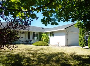 25226 Perkins Rd, Veneta, OR 97487