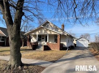 616 N Charles St, Macomb, IL 61455