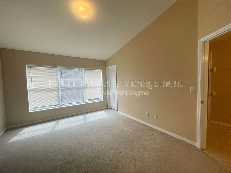 8430 Village Edge Cir #2 — Photo 9