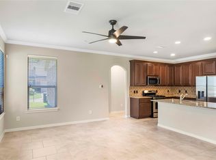 19 Umbria Ln, Spring, TX 77382