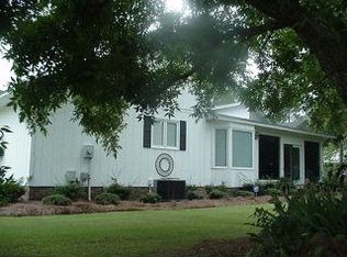 302 Western Dr, Bishopville, SC 29010