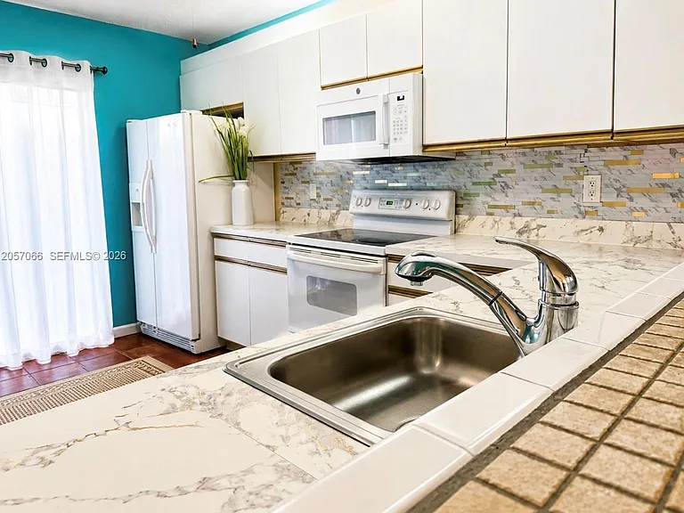 773 Crystal Lake Dr #773 — Photo 6