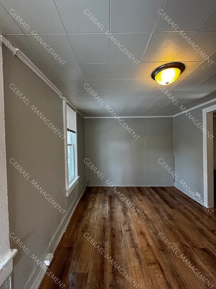 217 Vermont St. — Photo 2