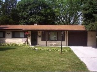 39 Seneca Dr, Montgomery, IL 60538