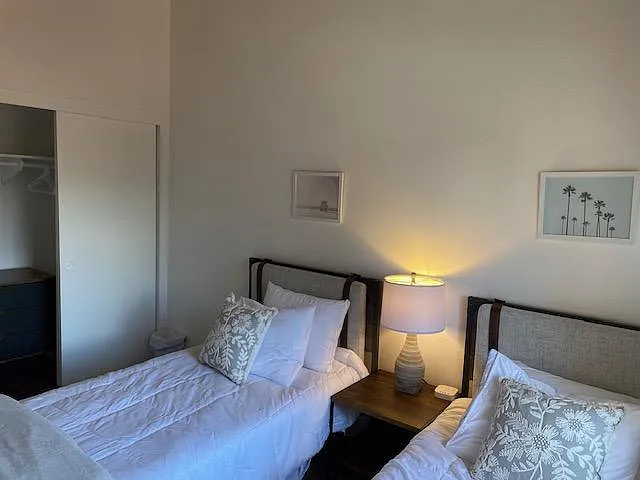 4313 Loma Riviera Ct — Photo 24