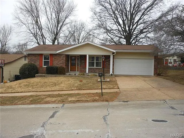 4924 Milsmar Dr photo 1