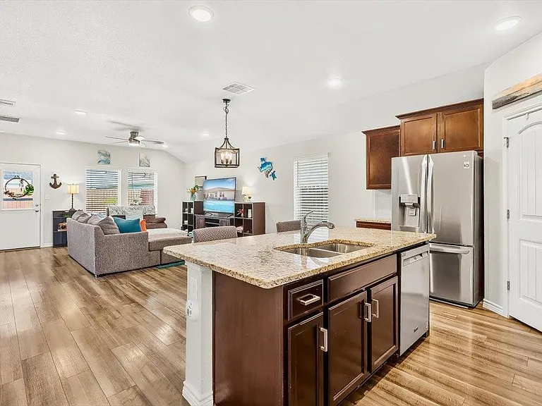 7826 Bullrider Dr — Photo 14