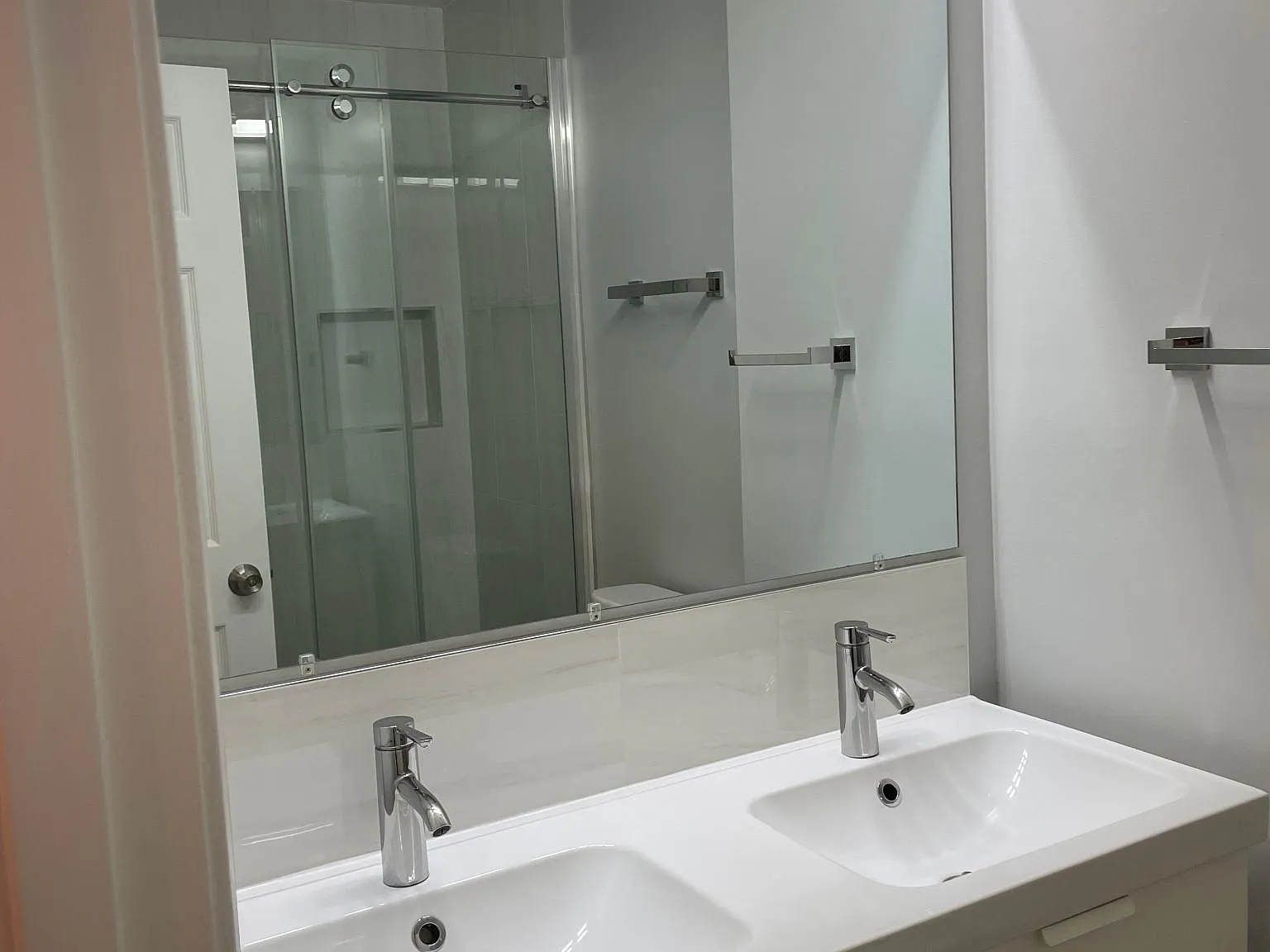 10414 Parthenon Ct — Photo 3