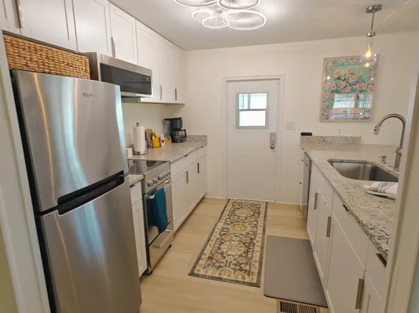 1312 Turkey Creek Dr NE, Palm Bay, FL 32905