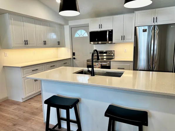 266 Huron St, Saint Paul, MN 55115