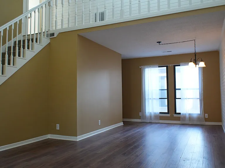 220 Harpers Mill Ct — Photo 8