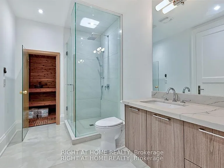27 Hurlingham Cres — Photo 44