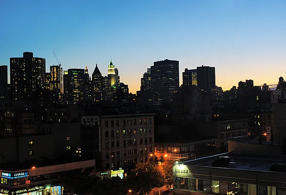 Sold by R New York | media 19