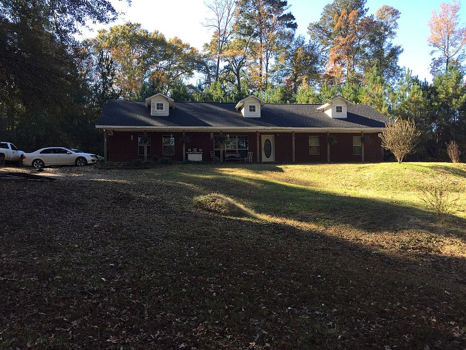 2nd image of 616 Crockett St