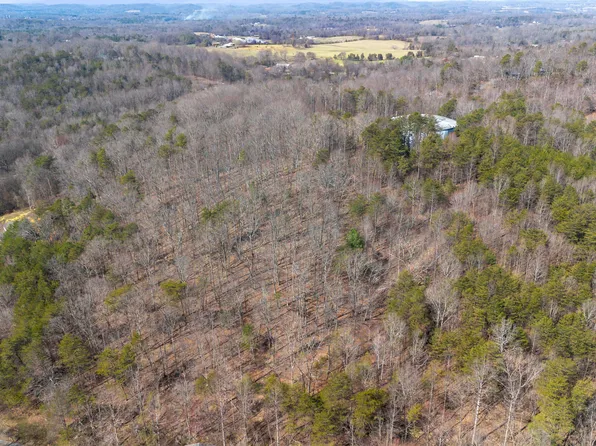 00-802 County Pike, Etowah, TN 37331
