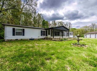 1233 W Eble Rd, Boonville, IN 47601