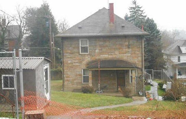2nd image of 326 National Pike E