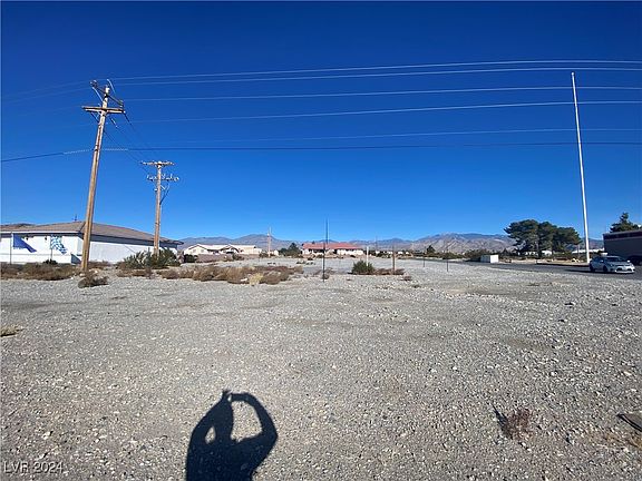 4th image of 1781 S State Highway 160