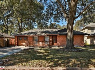 2126 Chippendale Rd, Houston, TX 77018