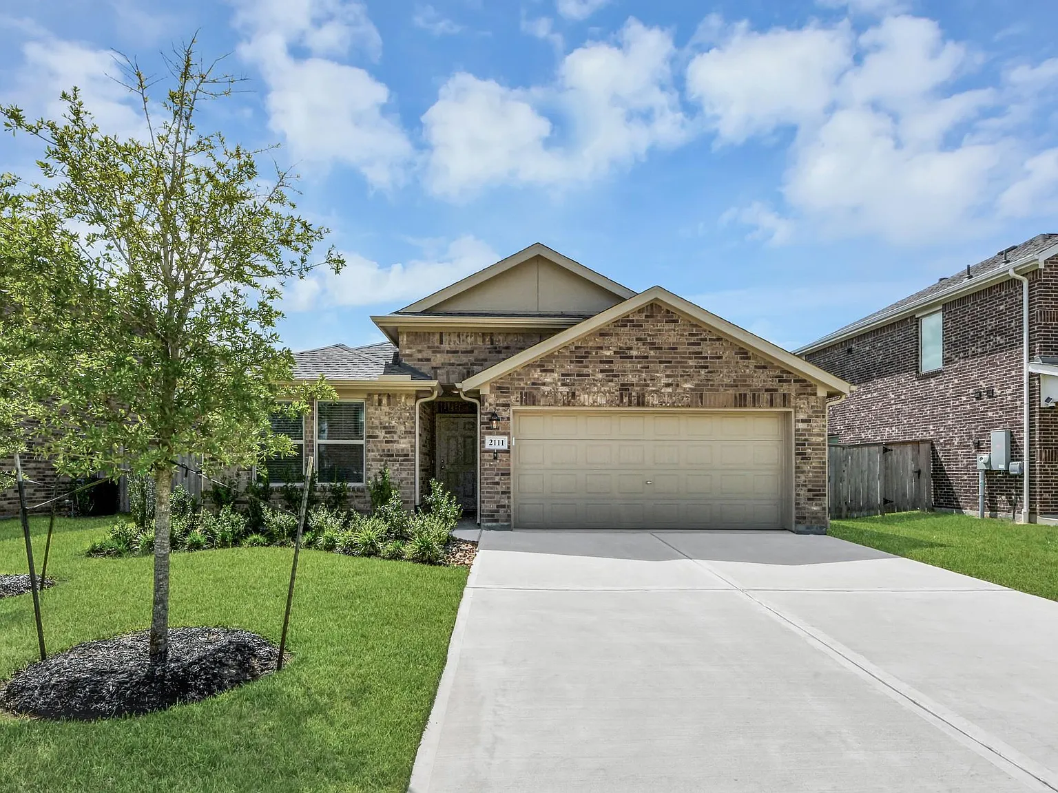 3 bed, 2.0 bath, 1862 sqft, $2,600 — Photo 3