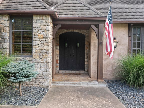 4th image of 451481 Ridge Road Cir