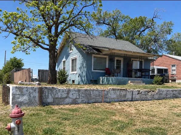 1101 Avenue F, Dodge City, KS 67801