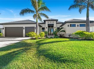 4611 SW 17th Place Cpe, Coral, FL 33914