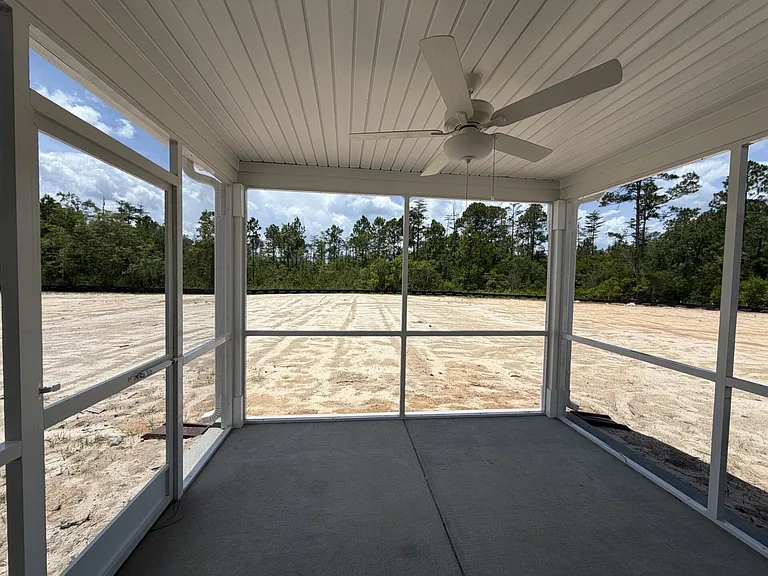 39 Gooseberry Ct NE — Photo 2