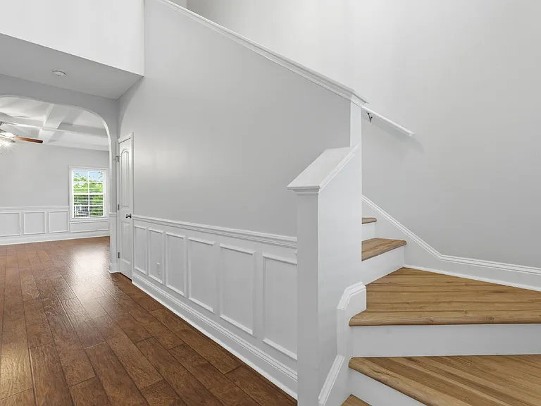2101 Eureka Way — Photo 15