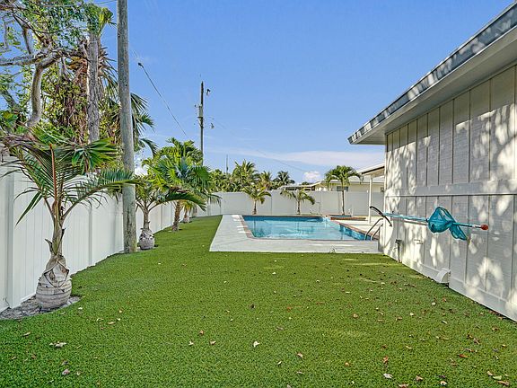 5th image of 3779 NW 4th Court