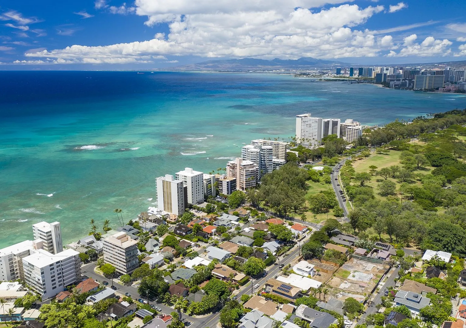 Oceanfront, Diamond Head Surf House — Photo 2