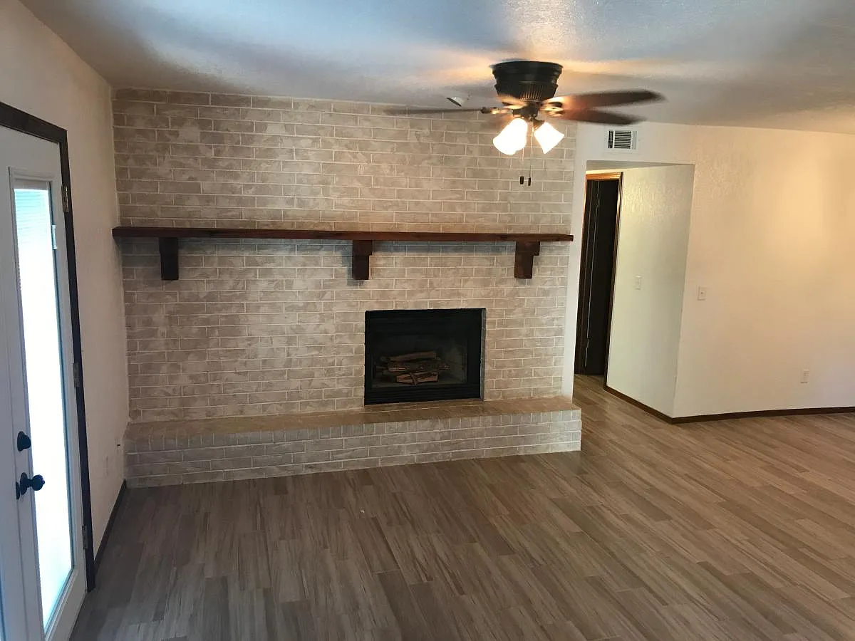 3200 W Britton Road — Photo 1