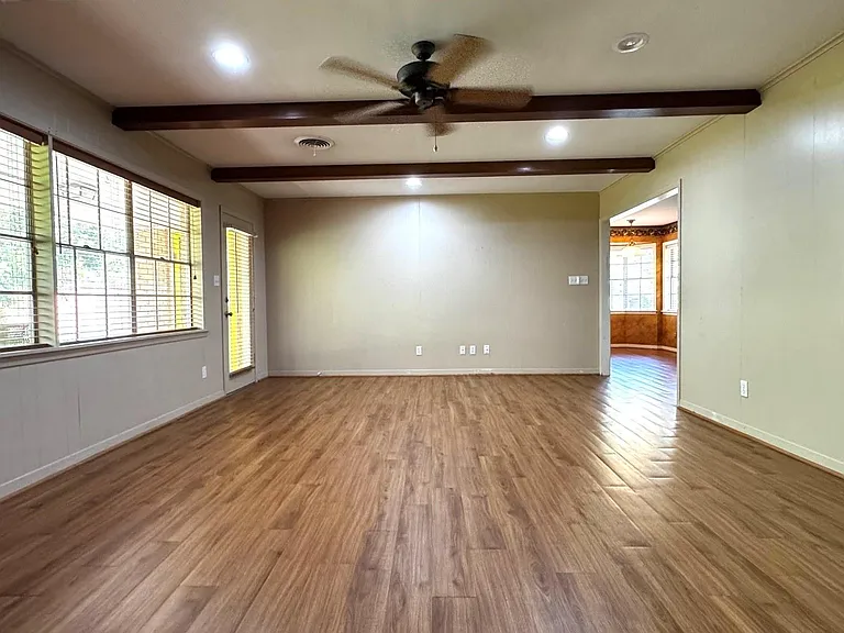 809 Atlow Dr — Photo 5