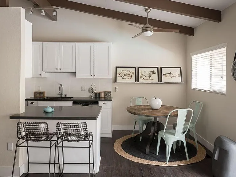 Woodlark Residences — Photo 4